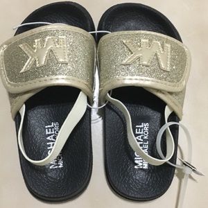 New Toddler MIchael Kors Slide Sandals size 7